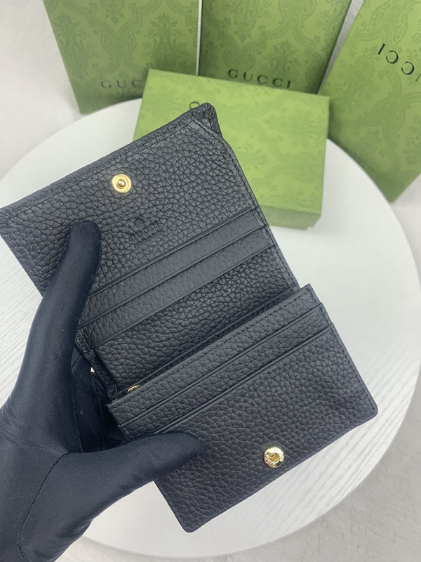 グッチ財布コピー内部構造